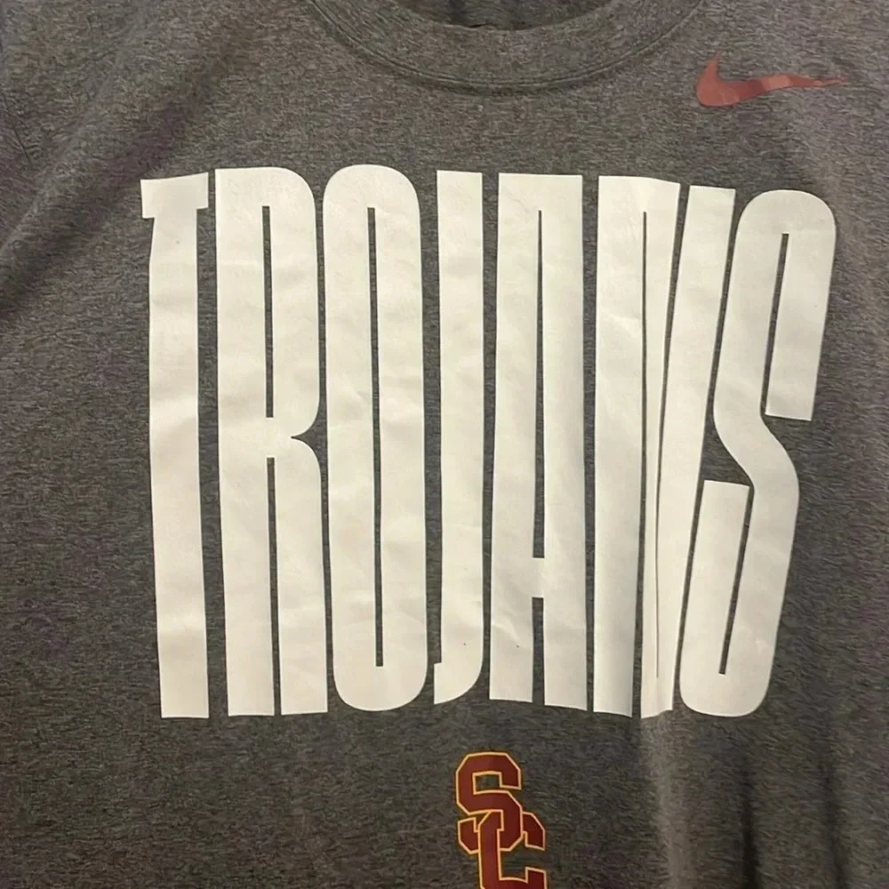 Nike dri fit USC Trojans tshirt Small
